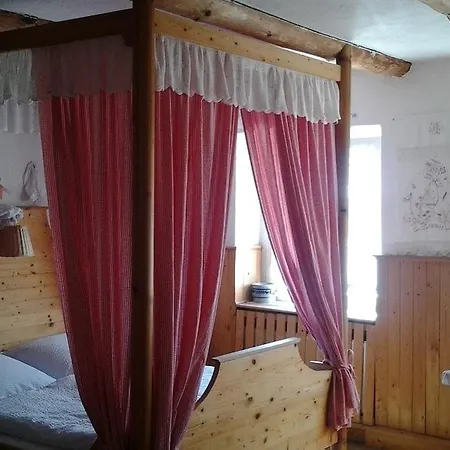 Πανσιόν Gastehaus Zum Alten Schulhaus